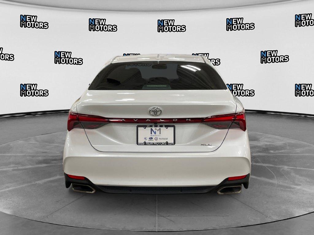 Toyota Avalon 2021