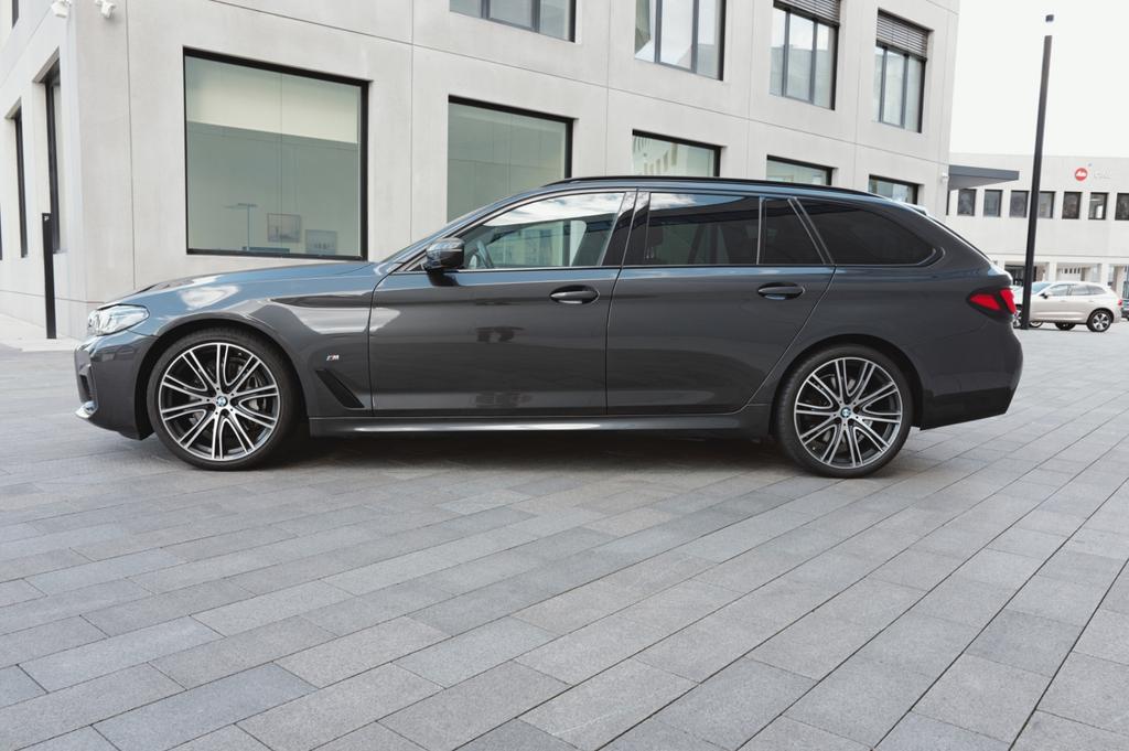 BMW 530 2021