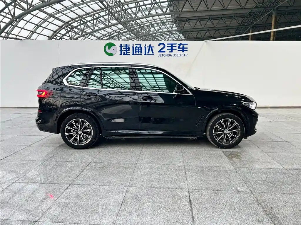 BMW X5 2022