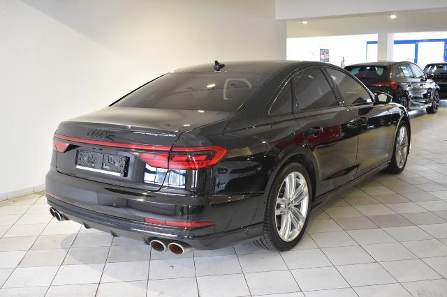 Audi S8 2021