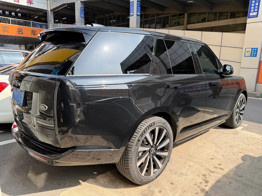 Land Rover Range Rover 2024