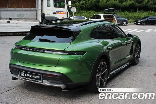 Porsche Taycan 2022