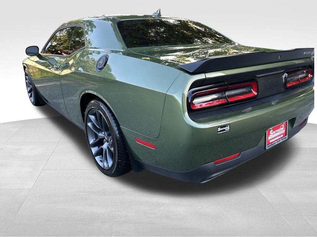 Dodge Challenger 2023