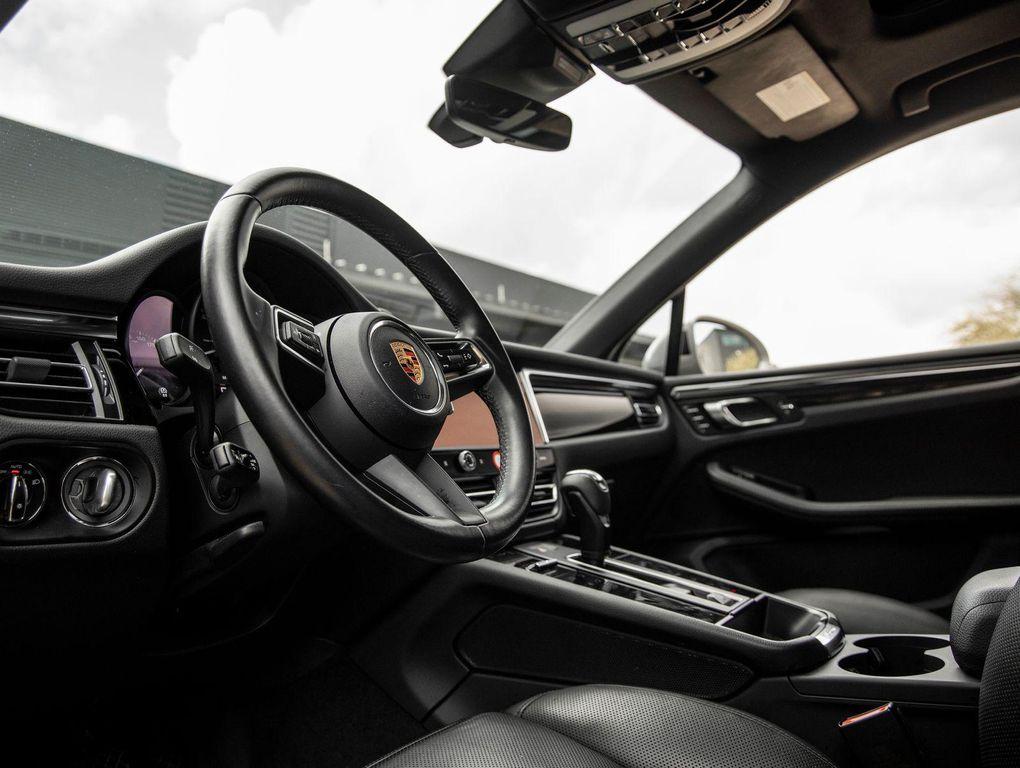 Porsche Macan 2024
