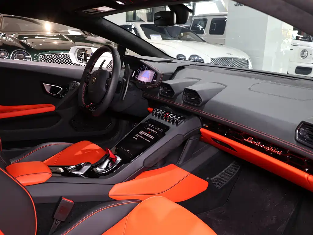 Lamborghini Huracán 2021
