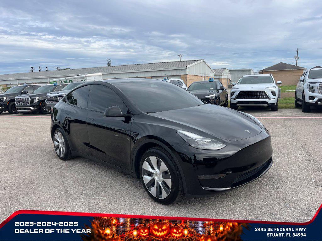 Tesla Model Y 2024
