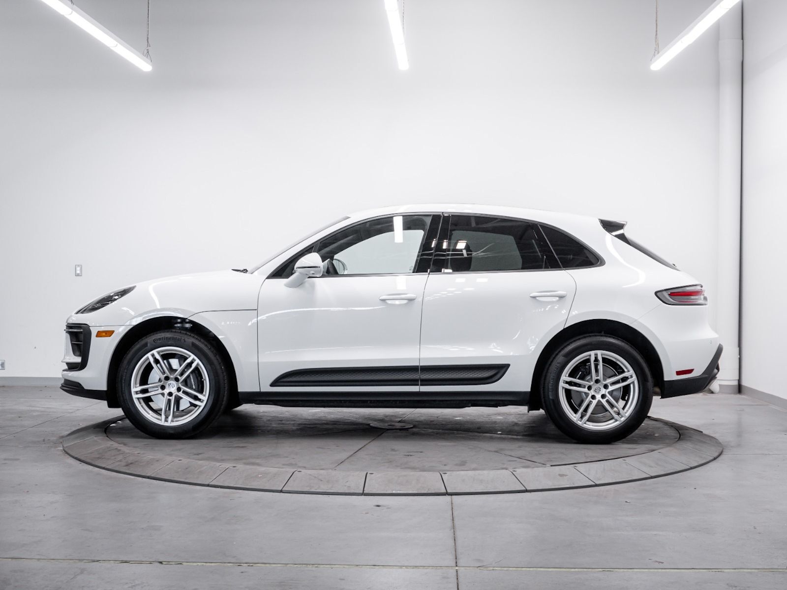 Porsche Macan 2025