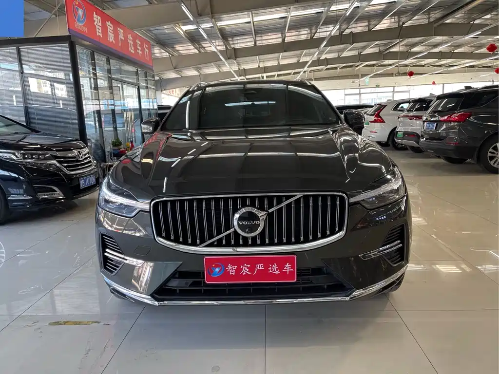 Volvo XC60 2022