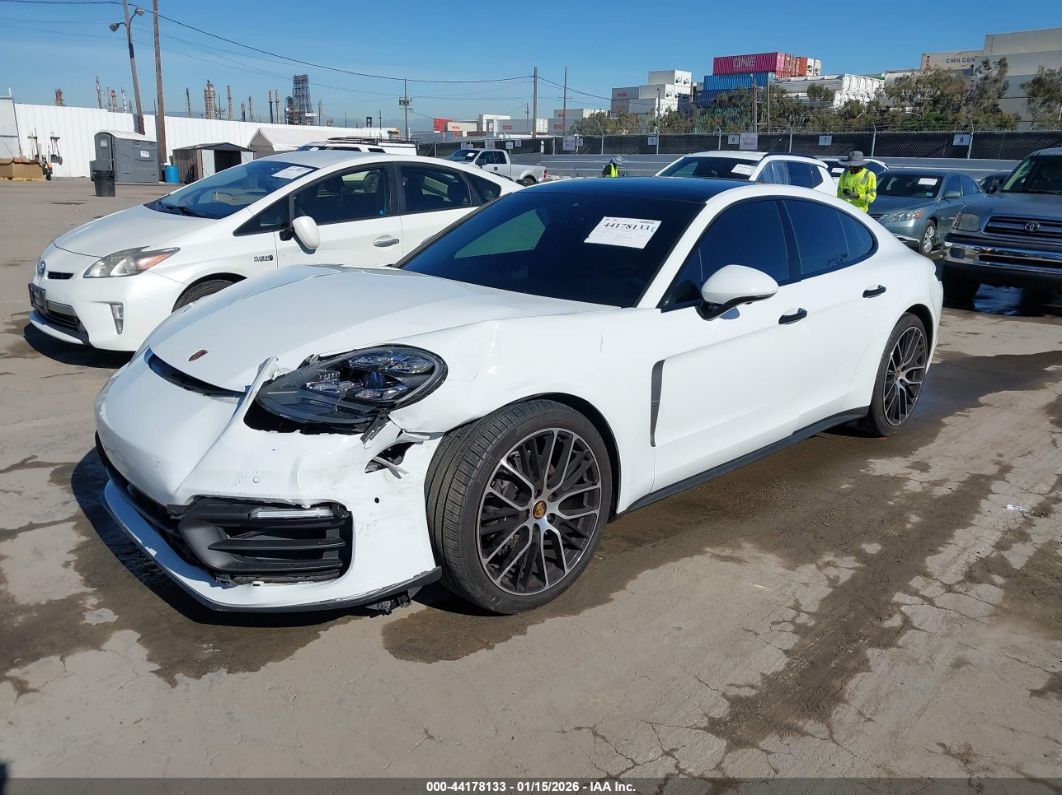 Porsche Panamera 2022