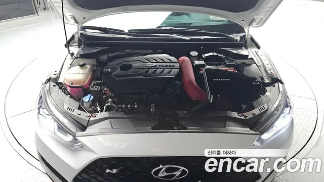 Hyundai Veloster 2021
