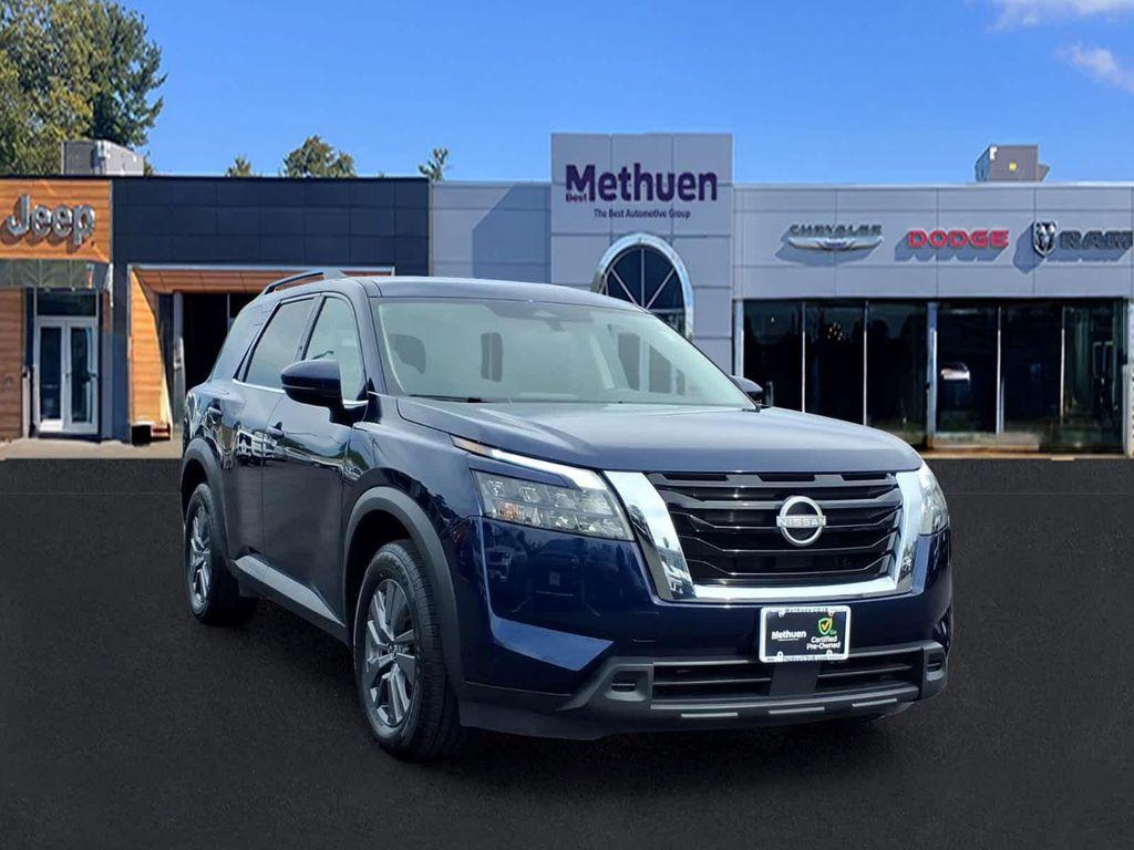 Nissan Pathfinder 2024