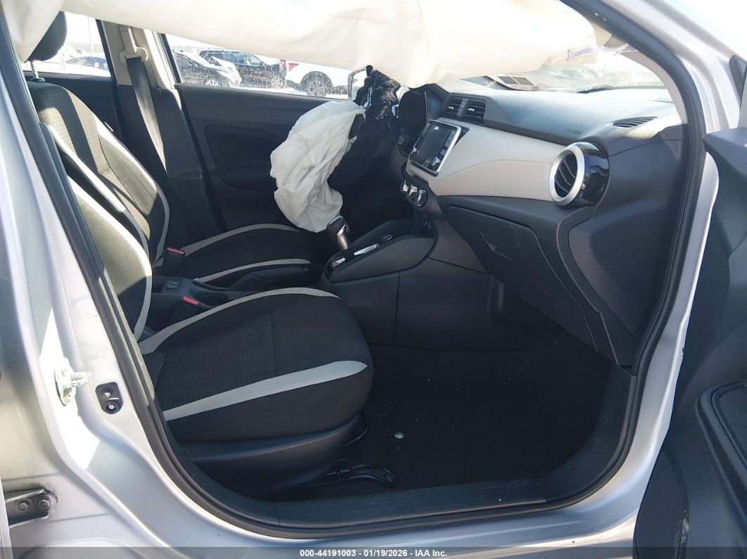 Nissan Versa 2021