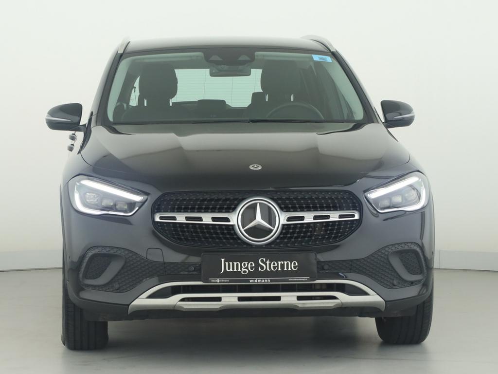 Mercedes-Benz GLA 200 2022