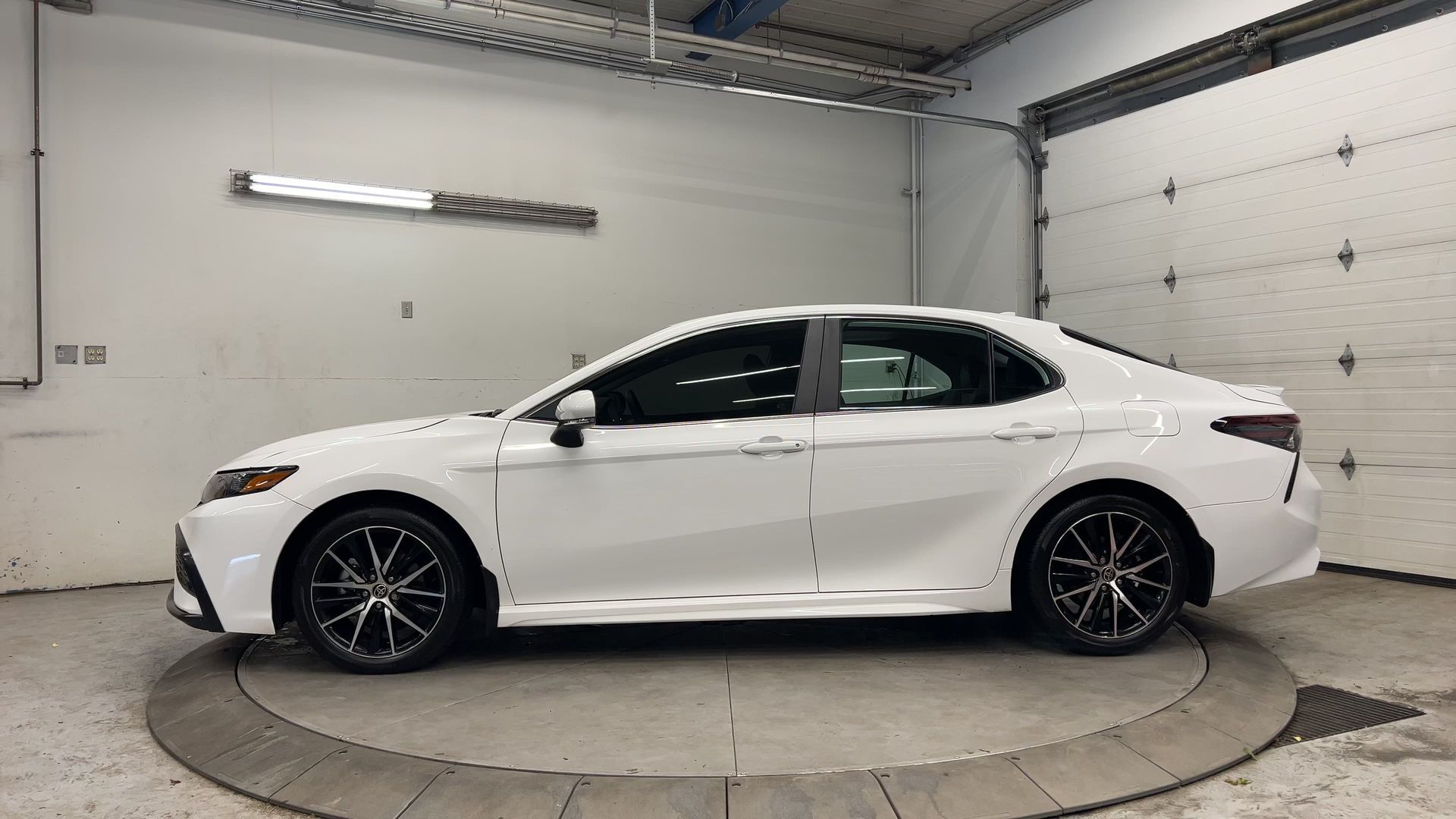 Toyota Camry 2023