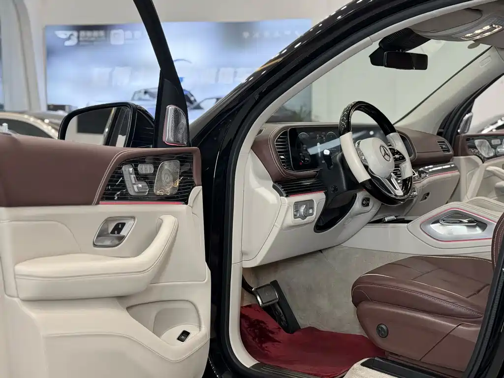 Mercedes-Benz GLS 2023