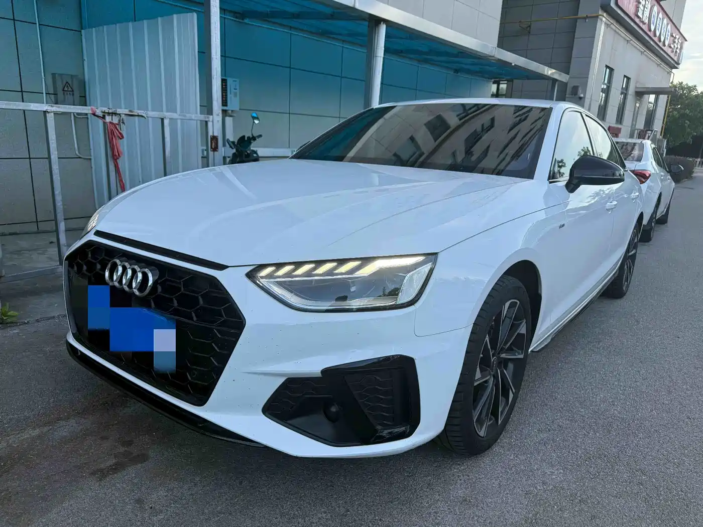 Audi A4 2023