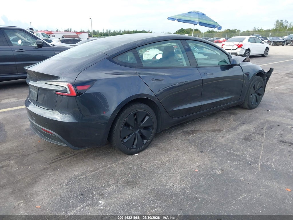 Tesla Model 3 2024