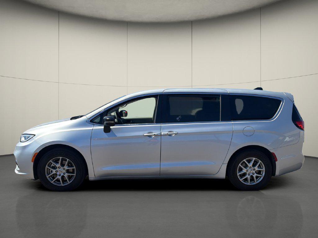 Chrysler Pacifica 2024