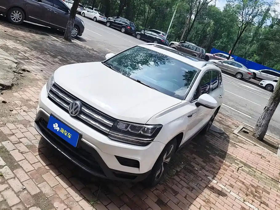 Volkswagen Tharu 2021