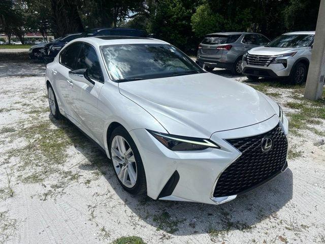 Lexus IS 300 2023