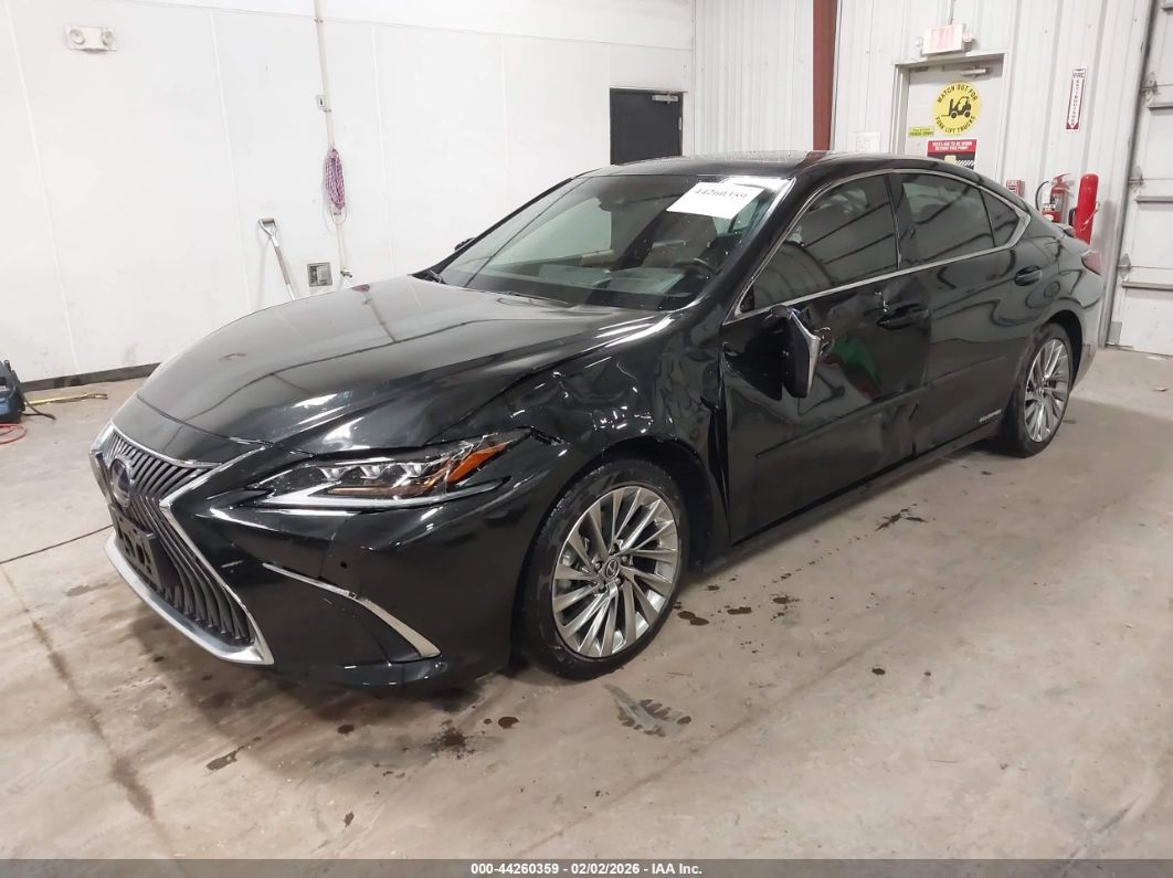 Lexus ES 2021