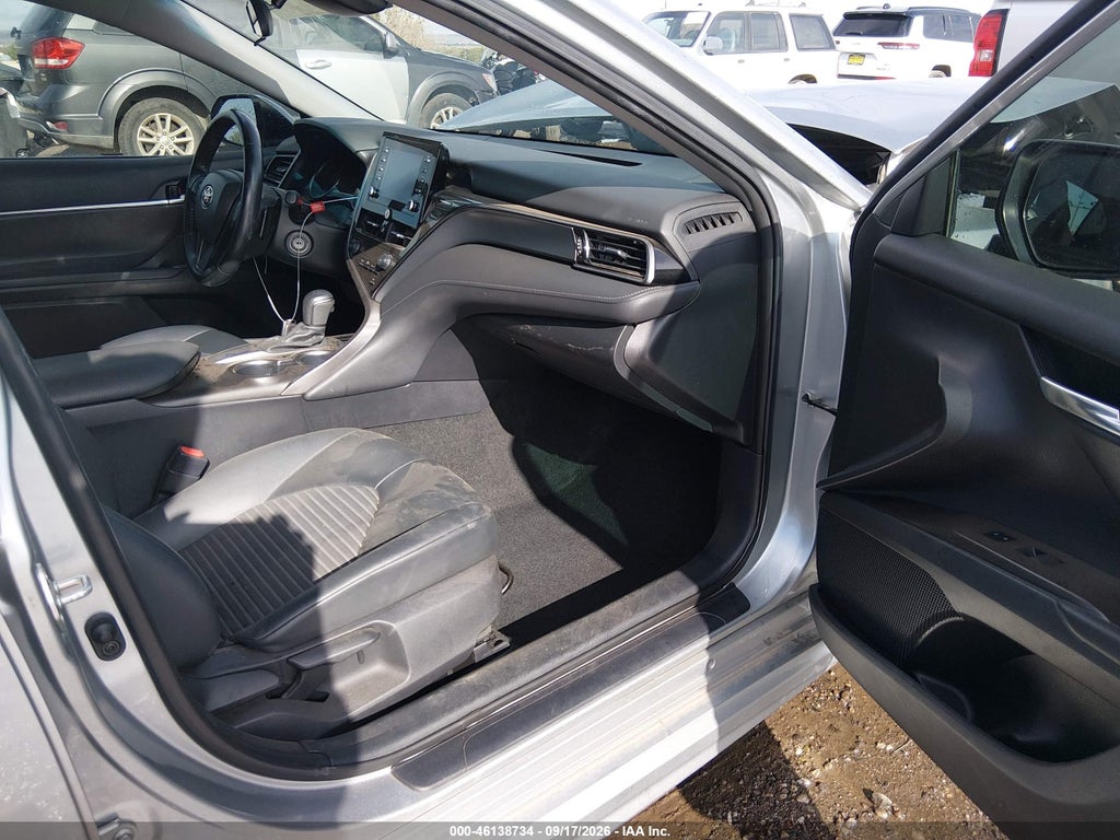 Toyota Camry 2021