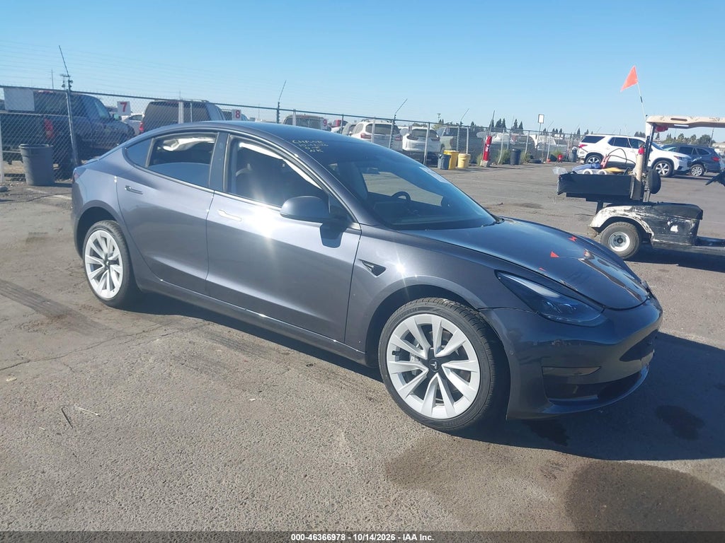 Tesla Model 3 2022