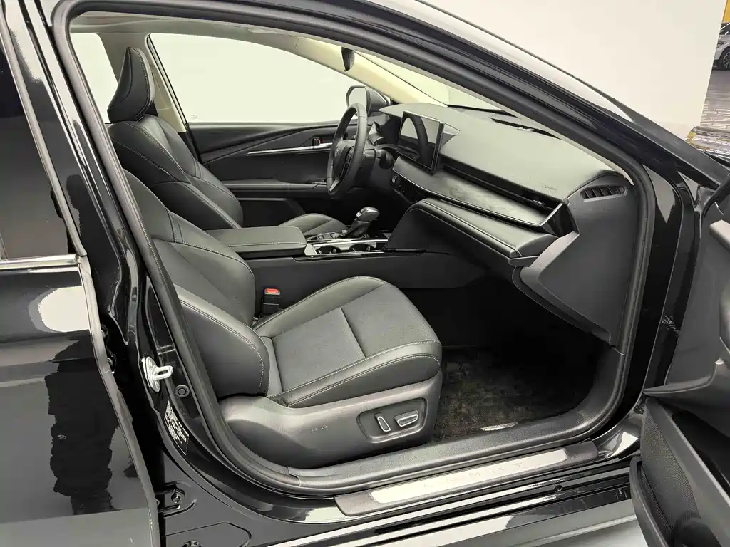 Toyota Camry 2024