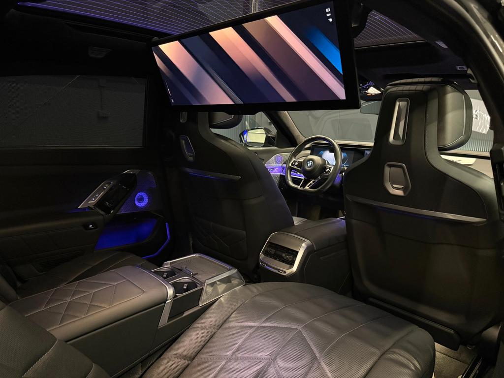 BMW i7 2023