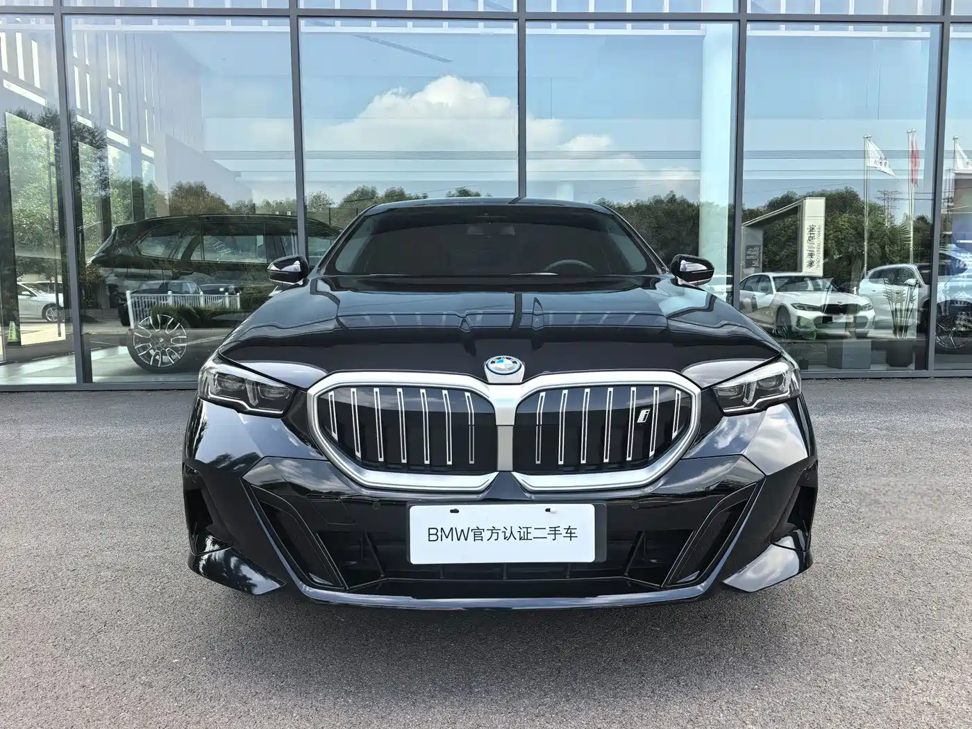 BMW i5 2025
