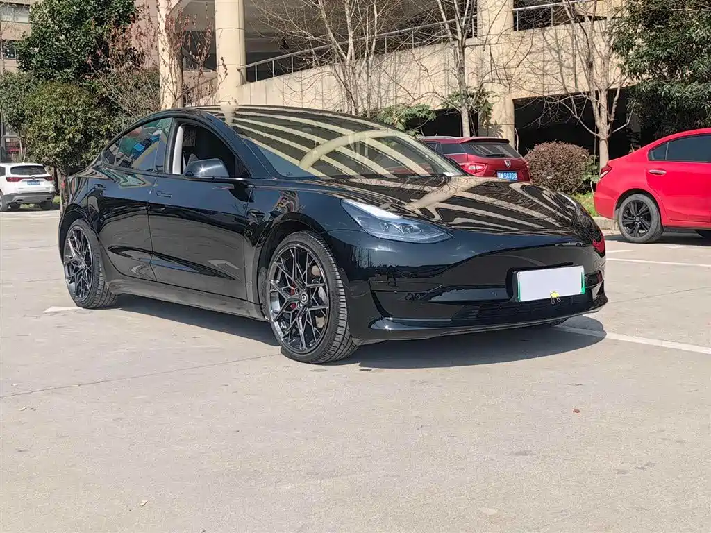 Tesla Model 3 2023