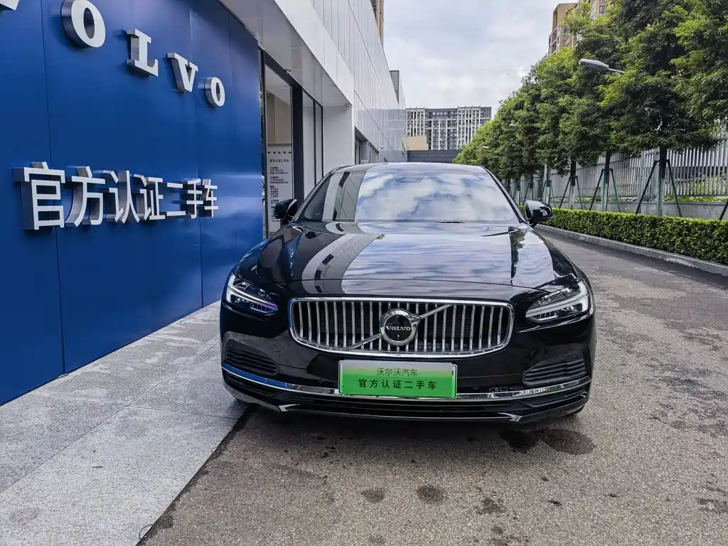 Volvo S90 2024