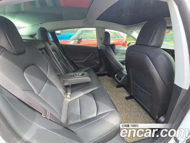 Tesla Model 3 2020