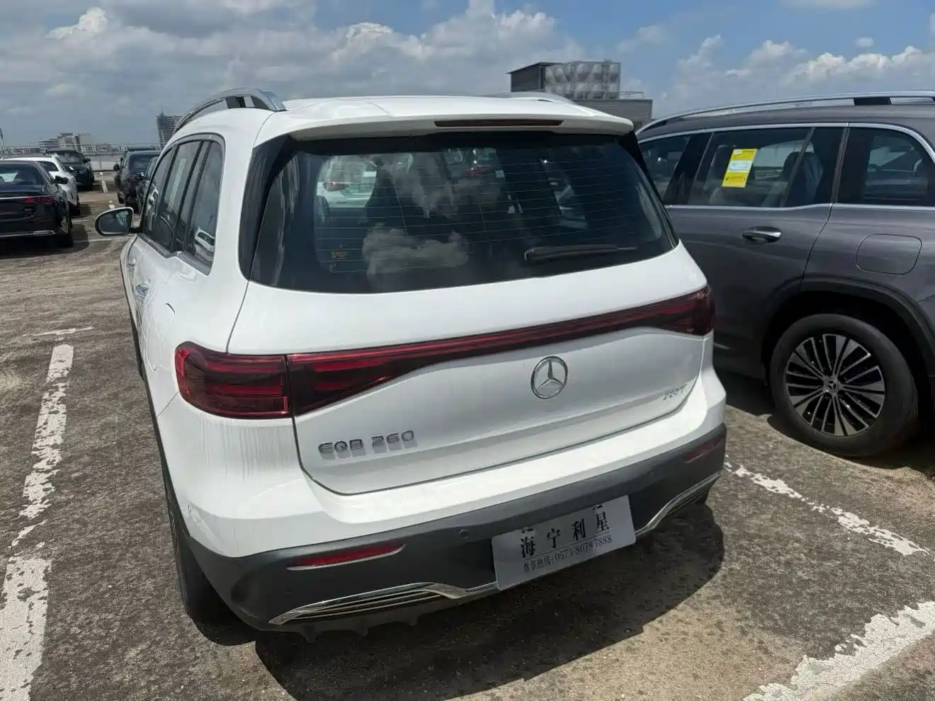 Mercedes-Benz EQB 2025