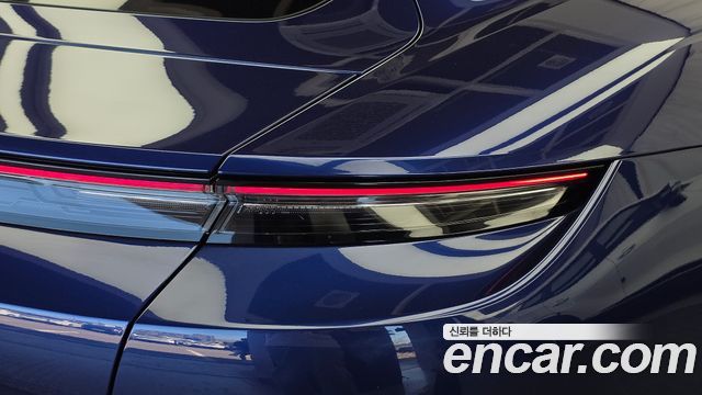 Porsche Taycan 2022