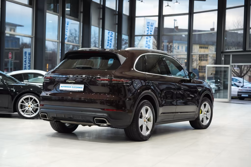 Porsche Cayenne 2021