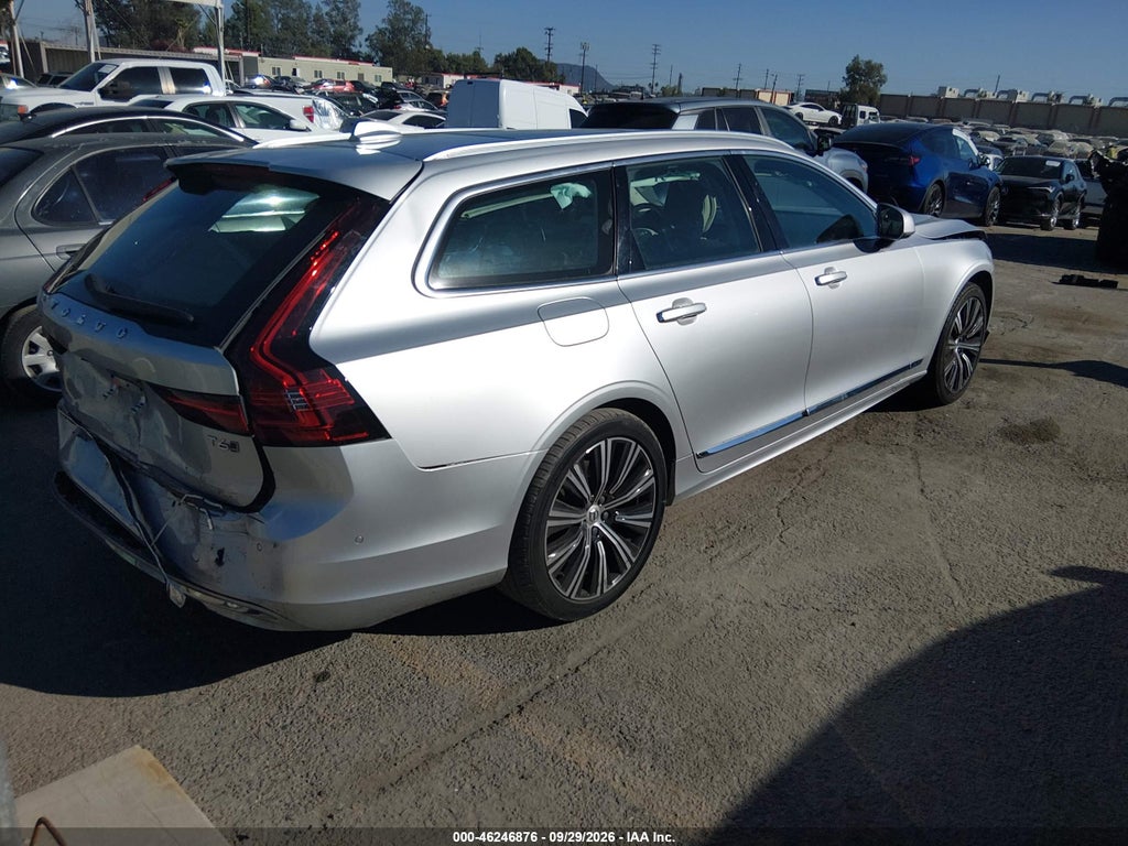 Volvo V90 2021