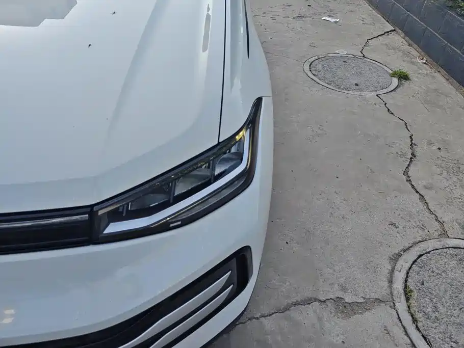 Volkswagen Tharu 2025