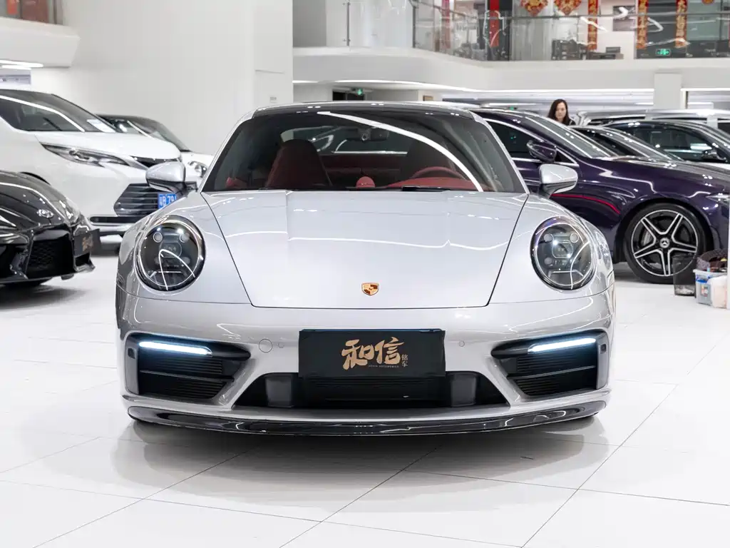 Porsche 911 2021