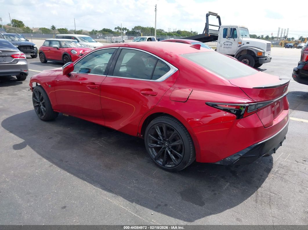 Lexus IS 2024