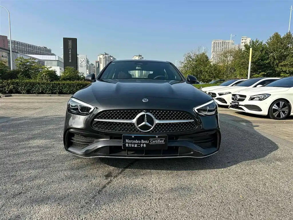 Mercedes-Benz C-Класс 2024