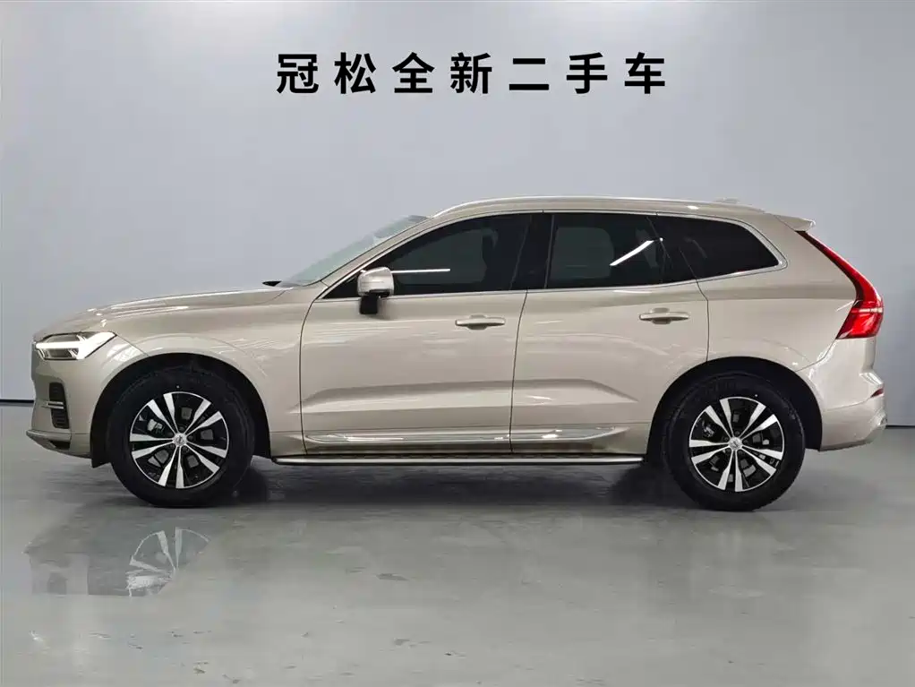 Volvo XC60 2022
