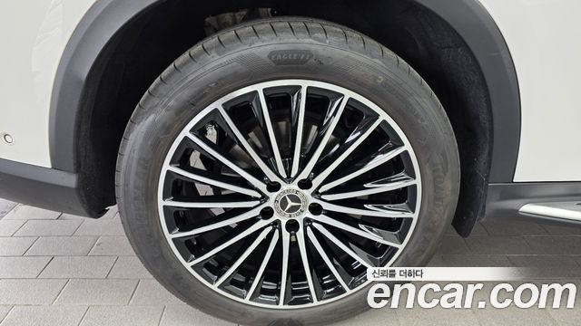 Mercedes-Benz GLC 2024