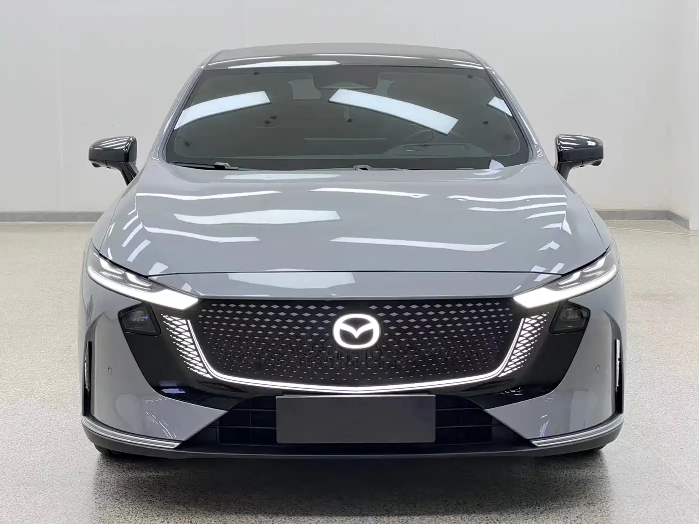 Mazda EZ-6 2025