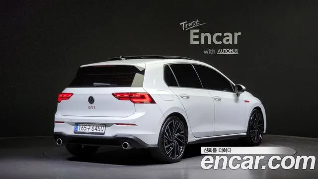 Volkswagen Golf 2024