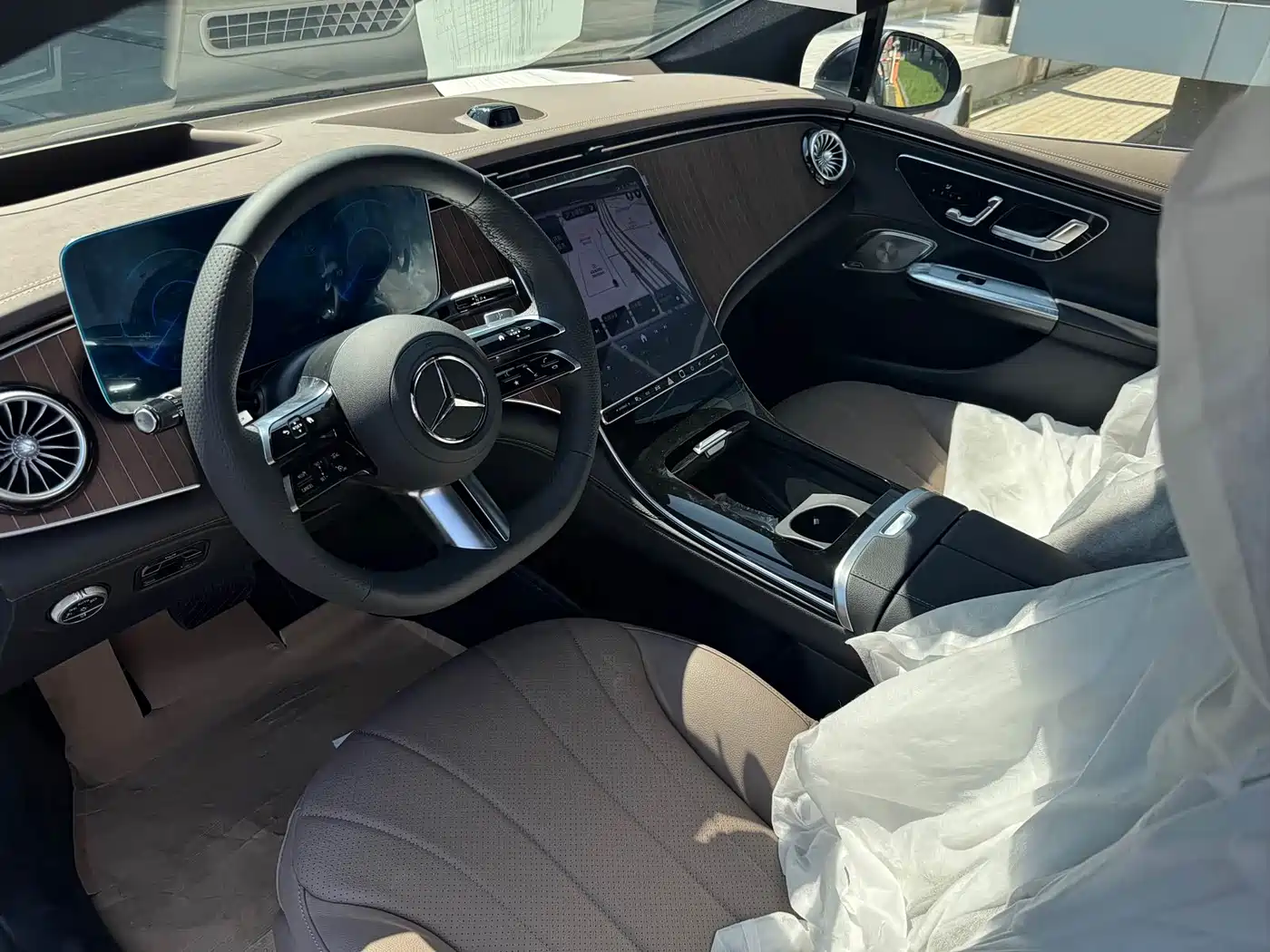Mercedes-Benz EQE 2025