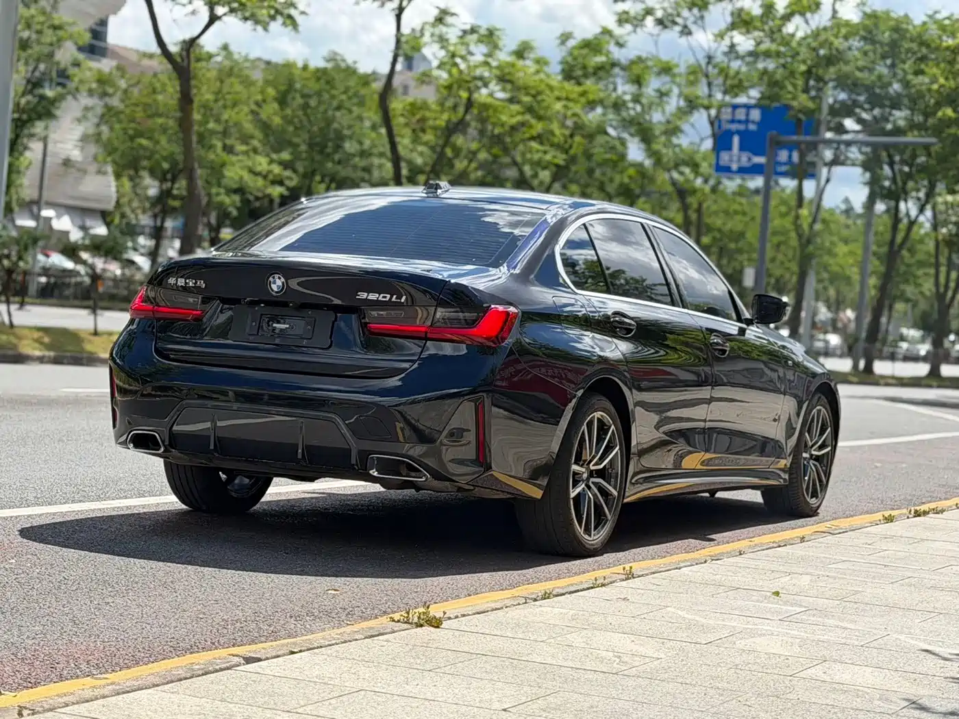 BMW 3 серии 2023