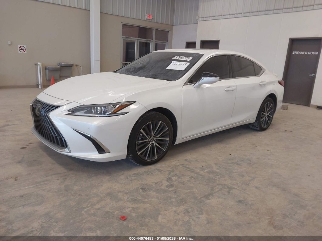 Lexus ES 2023