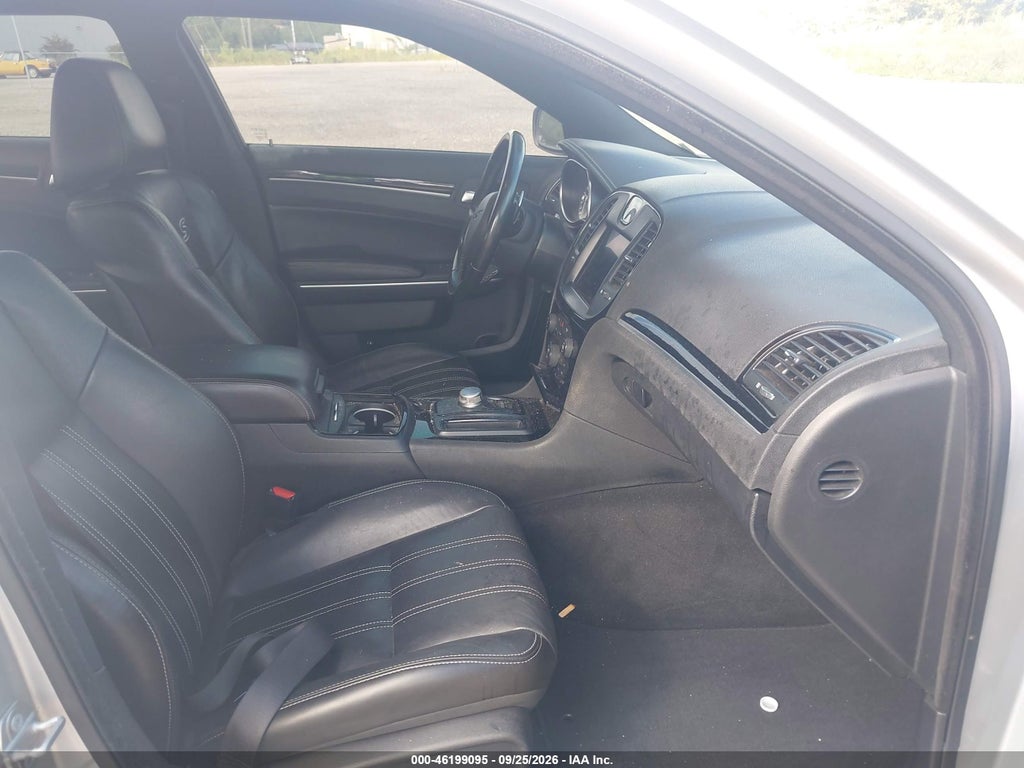 Chrysler 300 2021