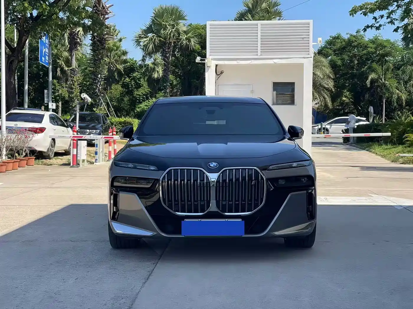 BMW i7 2023